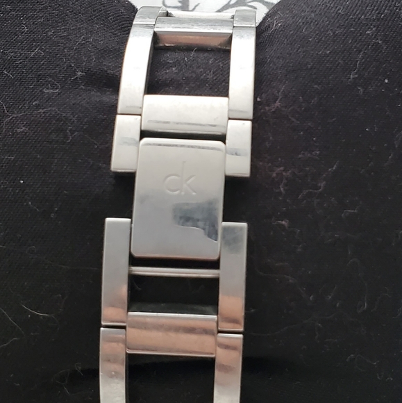 Watch - Picture 5 of 6